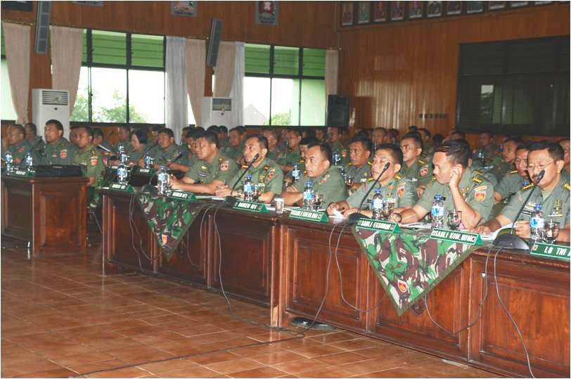 Danrem Hadiri Rapim Kodam Tahun 2016